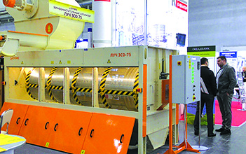 Зернові сепаратори ЛУЧ ЗСО 75 на виставці Агро-Комплекс 2019 Зернові сепаратори ЛУЧ ЗСО 75 на виставці Агро-Комплекс 2019